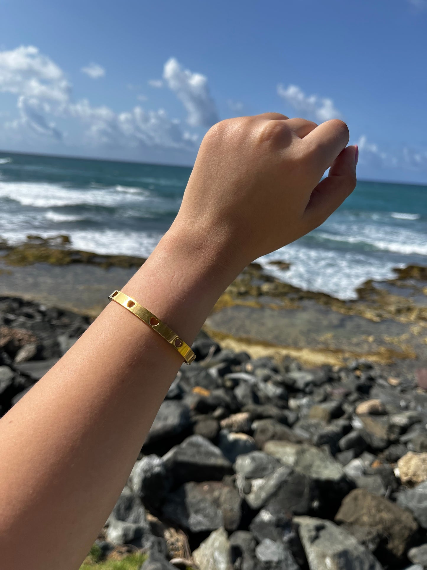 corina bangle✨