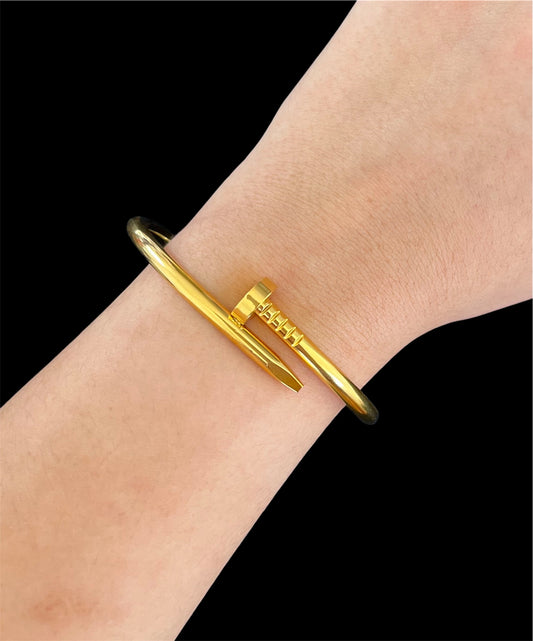 clove bangle✨